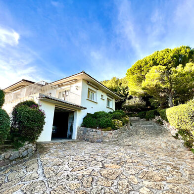 Maison 5 pièces 684210 €