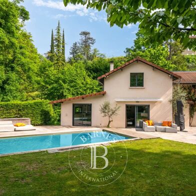 Maison 9 pièces 1250000 €