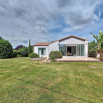 Maison 6 pièces 365750 €