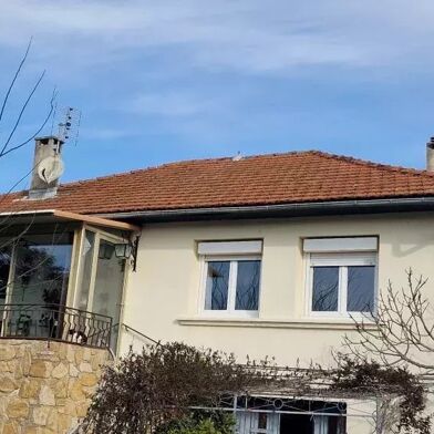 Maison 8 pièces 440800 €