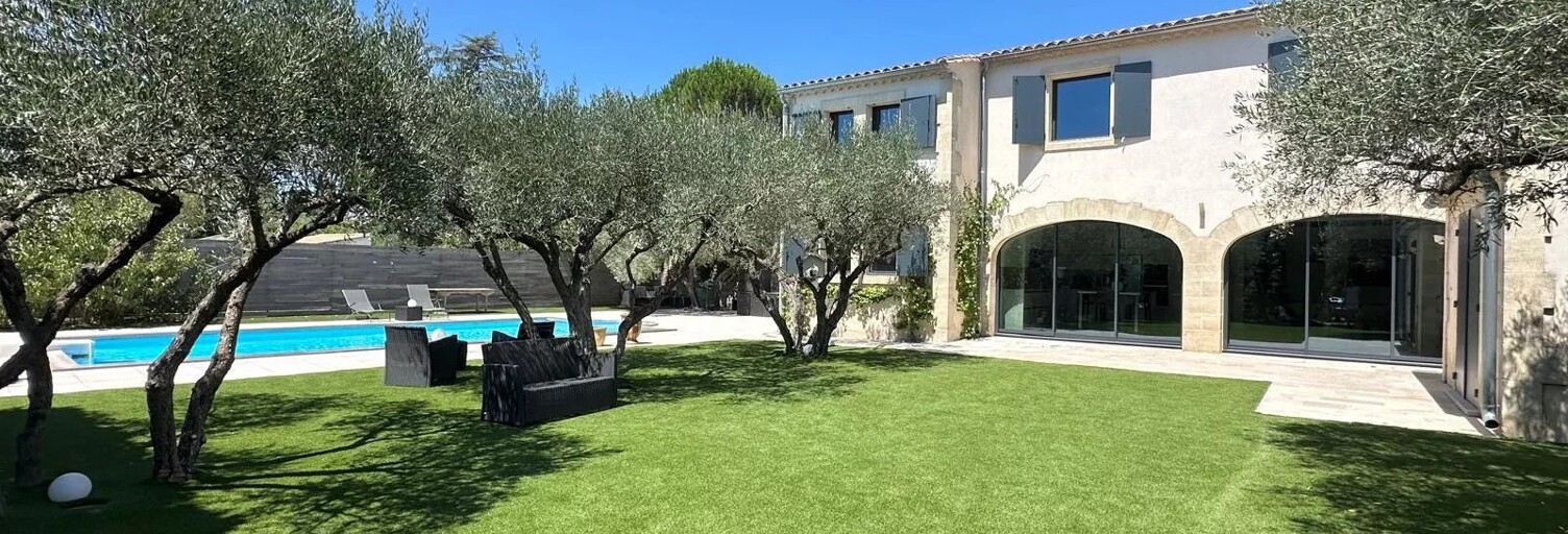 Maison 8 Pièces 280 m² à vendre à Saint-Maximin (30700)