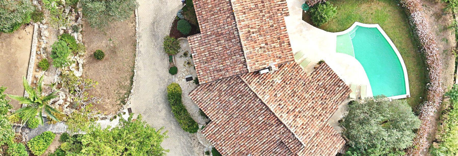 Maison 9 Pièces 215 m² à vendre à Mandelieu-la-Napoule (06210)