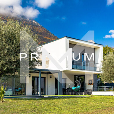 Maison 6 pièces 1595000 €