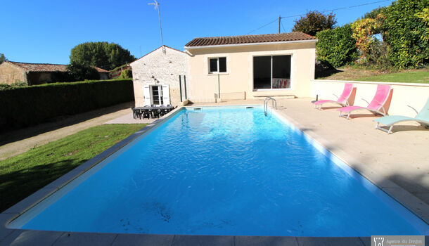 Villa / Maison 5 pièces  à vendre Pons 17800