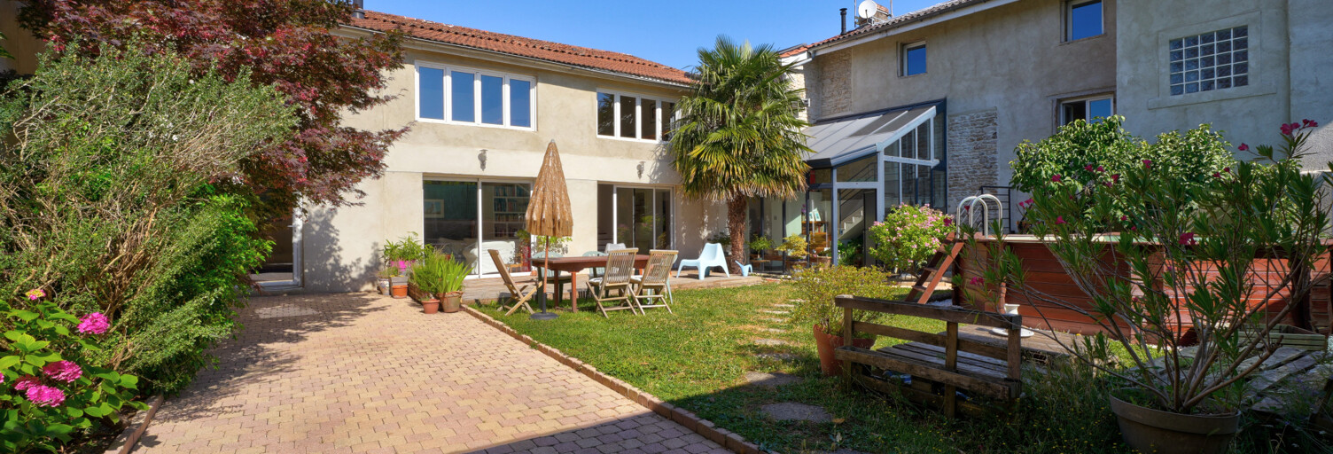 Maison 6 Pièces 226 m² à vendre à Civrieux-d'Azergues (69380)
