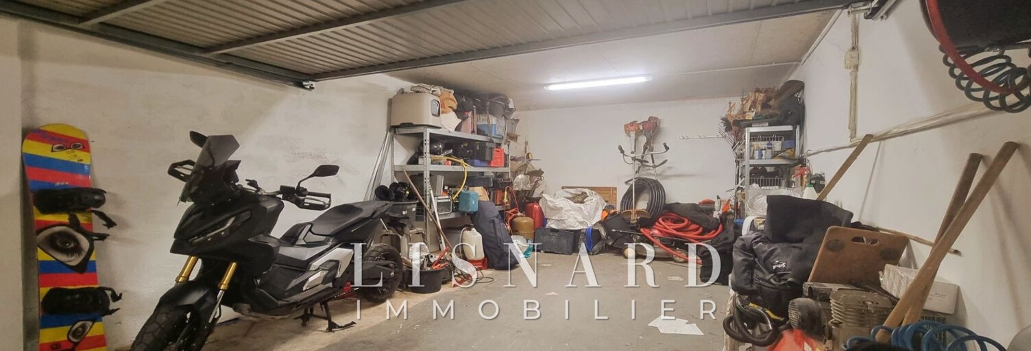 Garage  25 m² à vendre à Vallauris (06220)