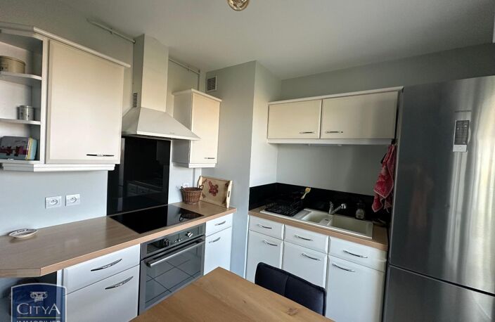 Vente appartement 4 pièces 75 m² Niort (79000) — photo 3