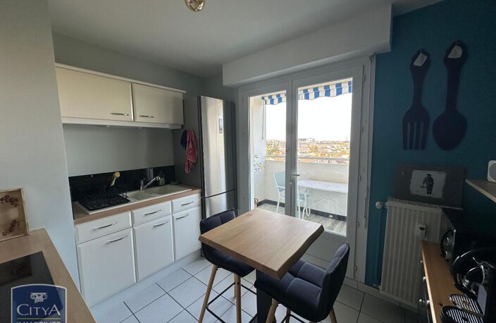 Vente appartement 4 pièces 75 m² Niort (79000) — photo 5