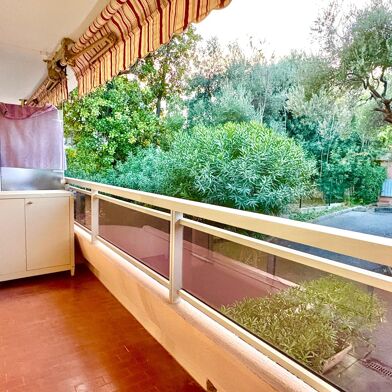 Appartement 2 pièces 259700 €