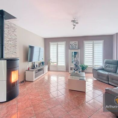 Maison 7 pièces 339000 €