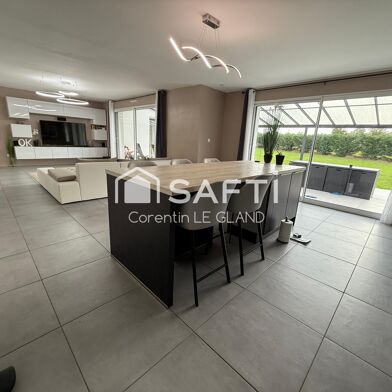 Maison 6 pièces 395000 €