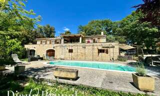 Maison 8 Pièces 225 m² à vendre à La Tour-d'Aigues (84240)