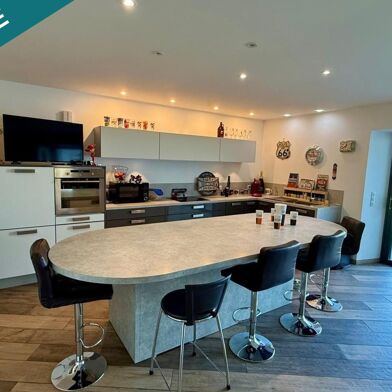 Maison 5 pièces 349000 €