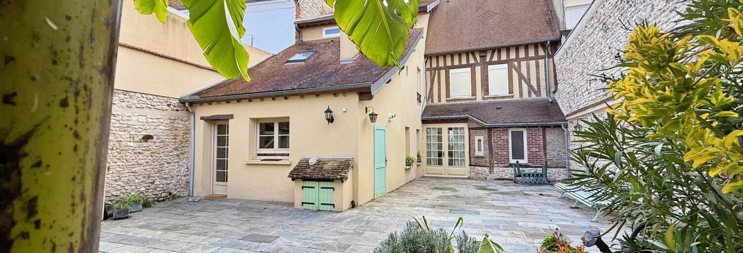 Maison 9 Pièces 227 m² à vendre à Ivry-la-Bataille (27540)