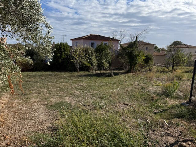 Terrain constructible  viabilisé de 530 m2 — photo du bien
