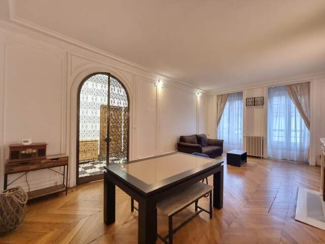 Appartement 6 pièces 151 m² à Rive-de-Gier — photo du bien