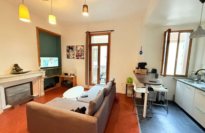 AGDE théatre,  grand appartement  de  54m²  environ . — photo 3