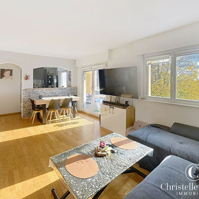 Appartement 4 pièces 210000 €