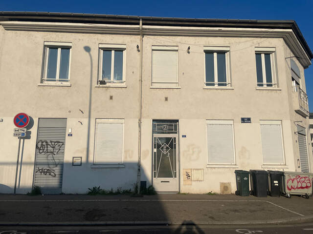 IMMEUBLE MIXTE habitation et Local d'activité Lyon 1100 m2 — photo du bien