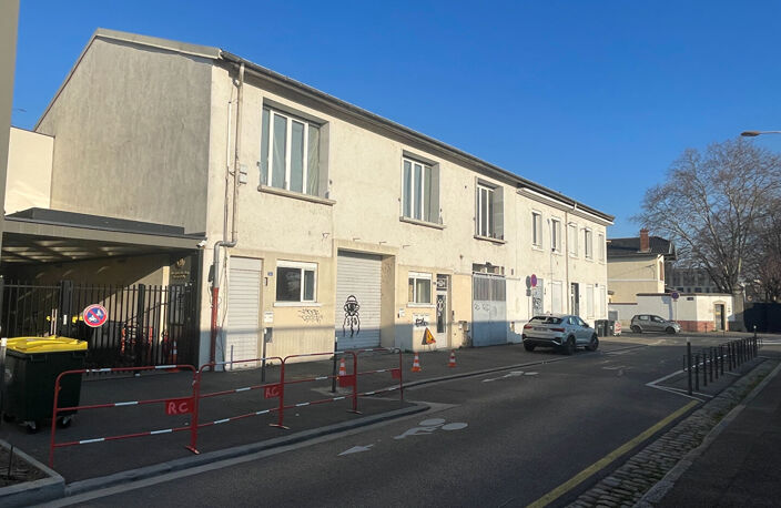 IMMEUBLE MIXTE habitation et Local d'activité Lyon 1010 m2 — photo 5