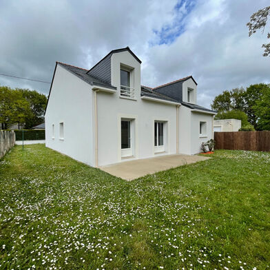 Maison 7 pièces 1358 €