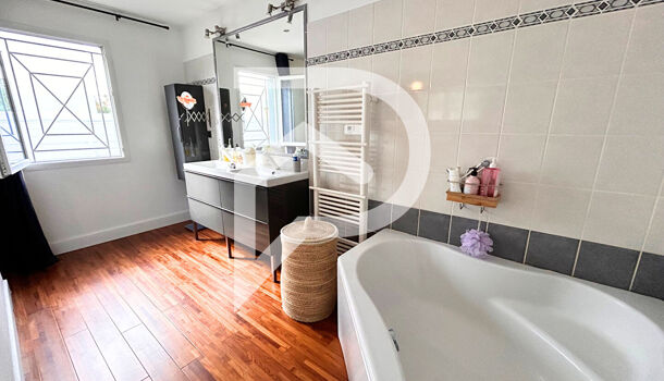 Villa / Maison 5 pièces  à vendre Aigues-Mortes 30220