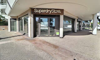 Commerce  99 m² à louer à Fréjus (83600)