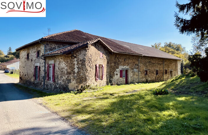 EN CAMPAGNE, JOLIE FERMETTE RENOVÉE AVEC GRANGE SUR 2 HA 50 — photo 5