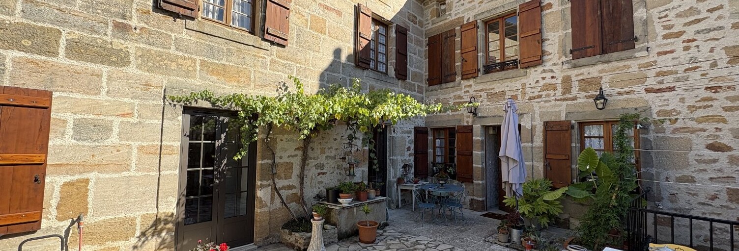 Maison 7 Pièces 216 m² à vendre à Lacapelle-Marival (46120)