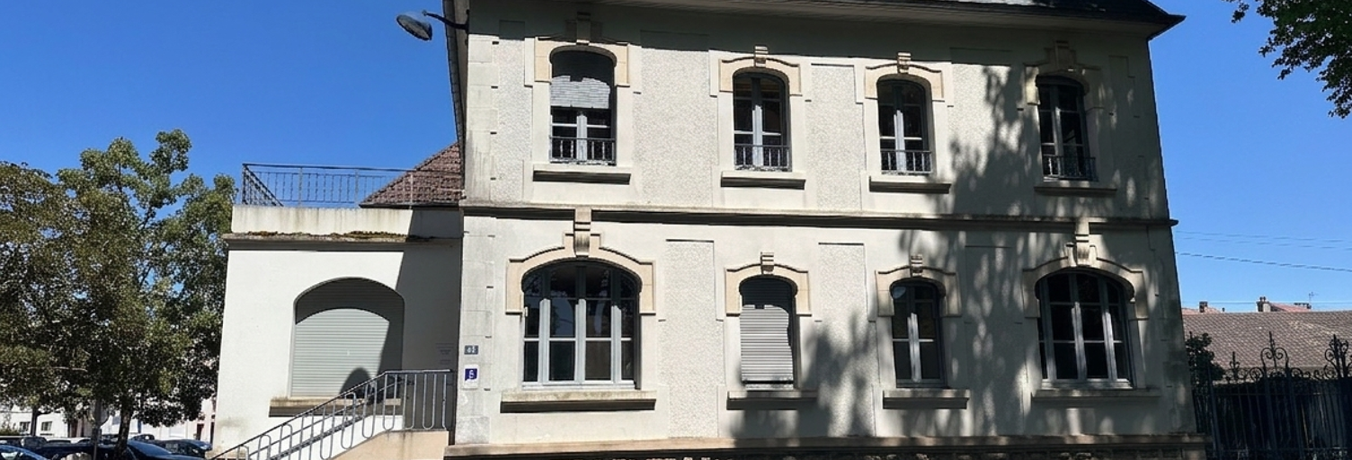 Maison 14 Pièces 285 m² à vendre à Lure (70200)