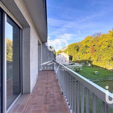 Appartement 4 pièces 215000 €