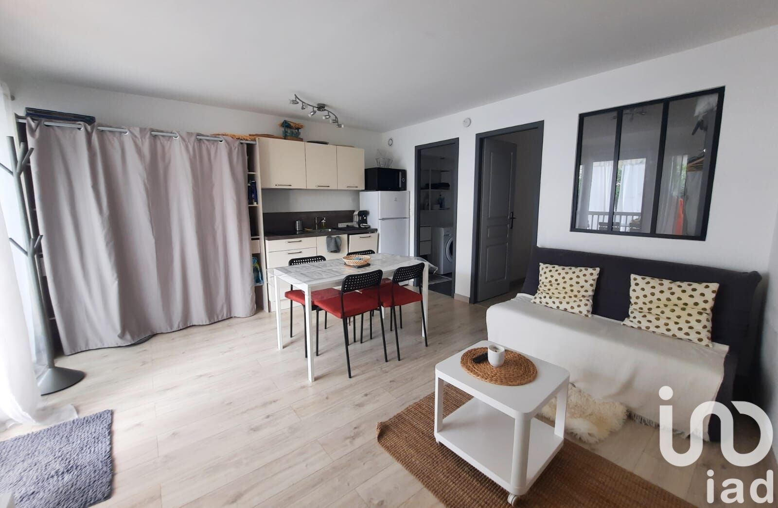 Vente Appartement 2 pièces - Photo 2