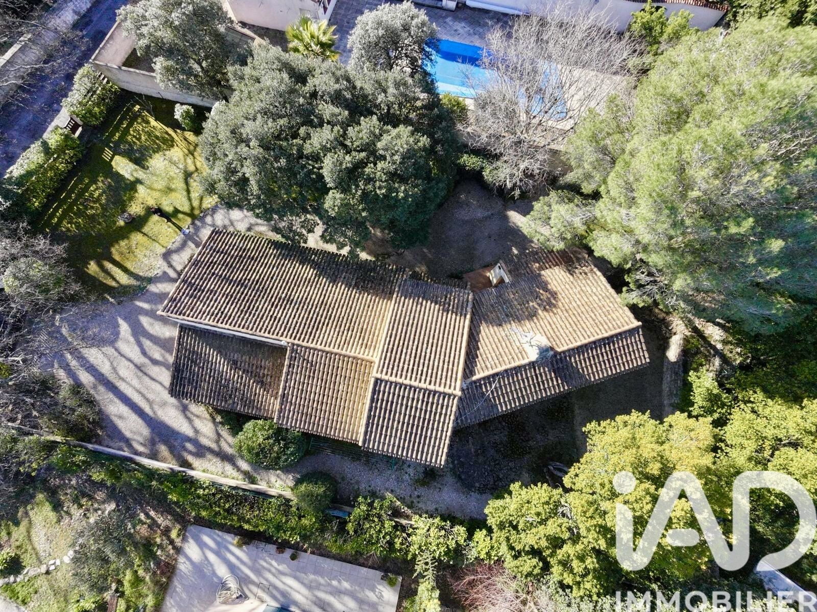 Nimes - 152m² - 6p. - 4ch.