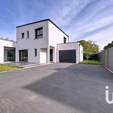 Maison 6 pièces 567900 €