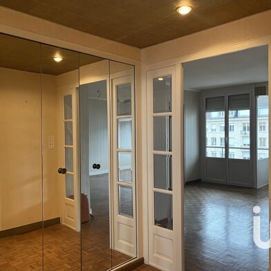 Appartement 6 pièces 199900 €