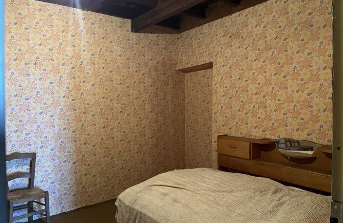 Maison en pierre de 3 pièces principales — photo 5