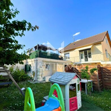 Maison 5 pièces 370000 €