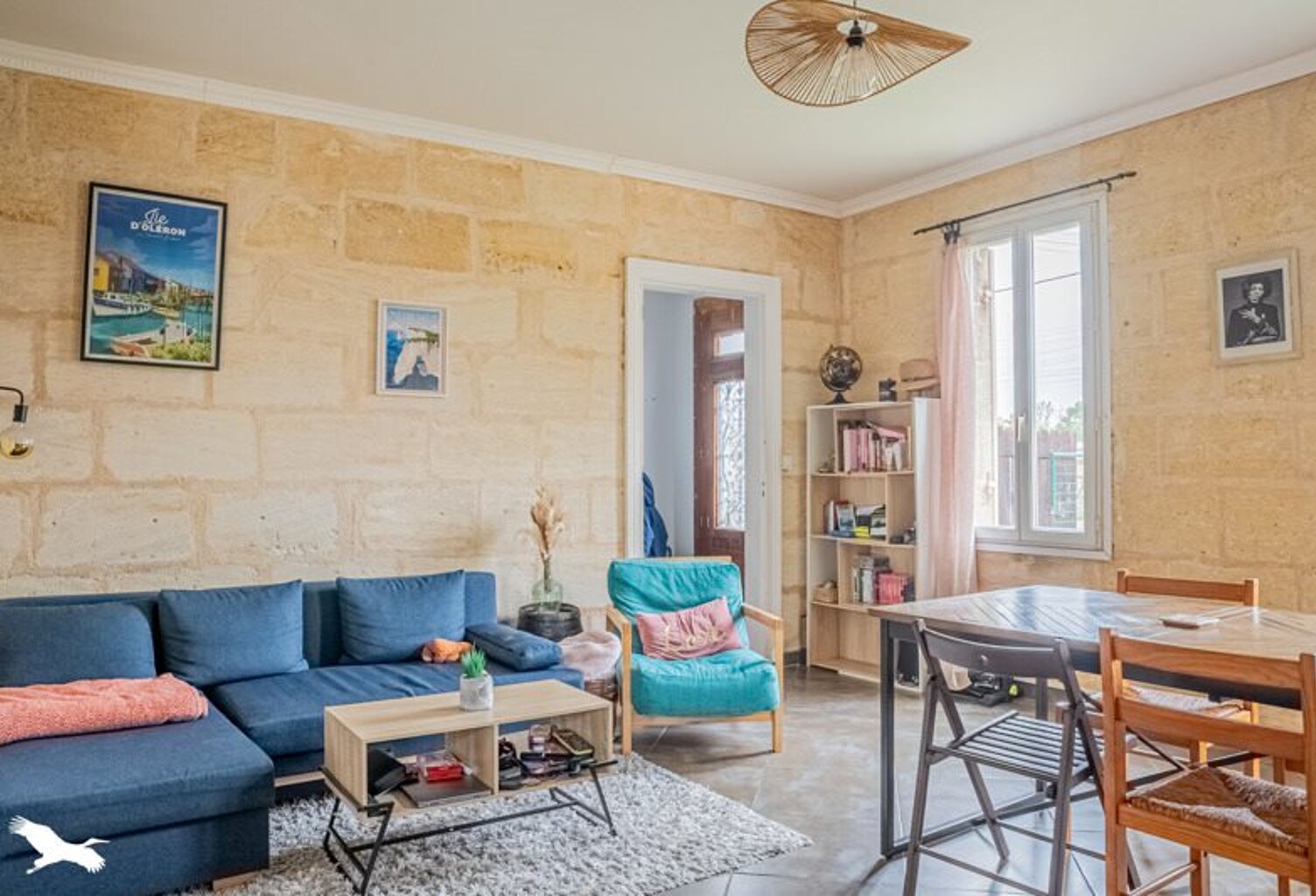 Maison en pierre de 4 pièces principales — photo 1