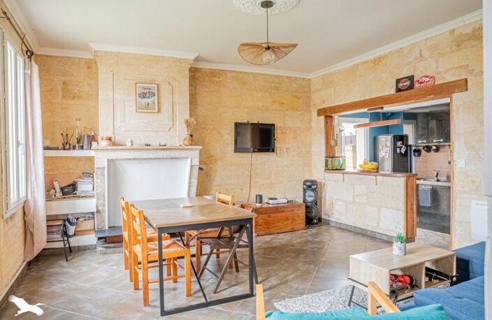 Maison en pierre de 4 pièces principales — photo 2