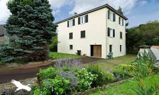 Maison 10 Pièces 200 m² à vendre à Angoulême (16000)