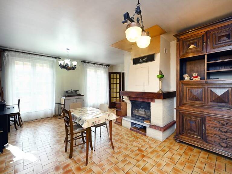Maison de ville de 10 pièces principales — photo 1