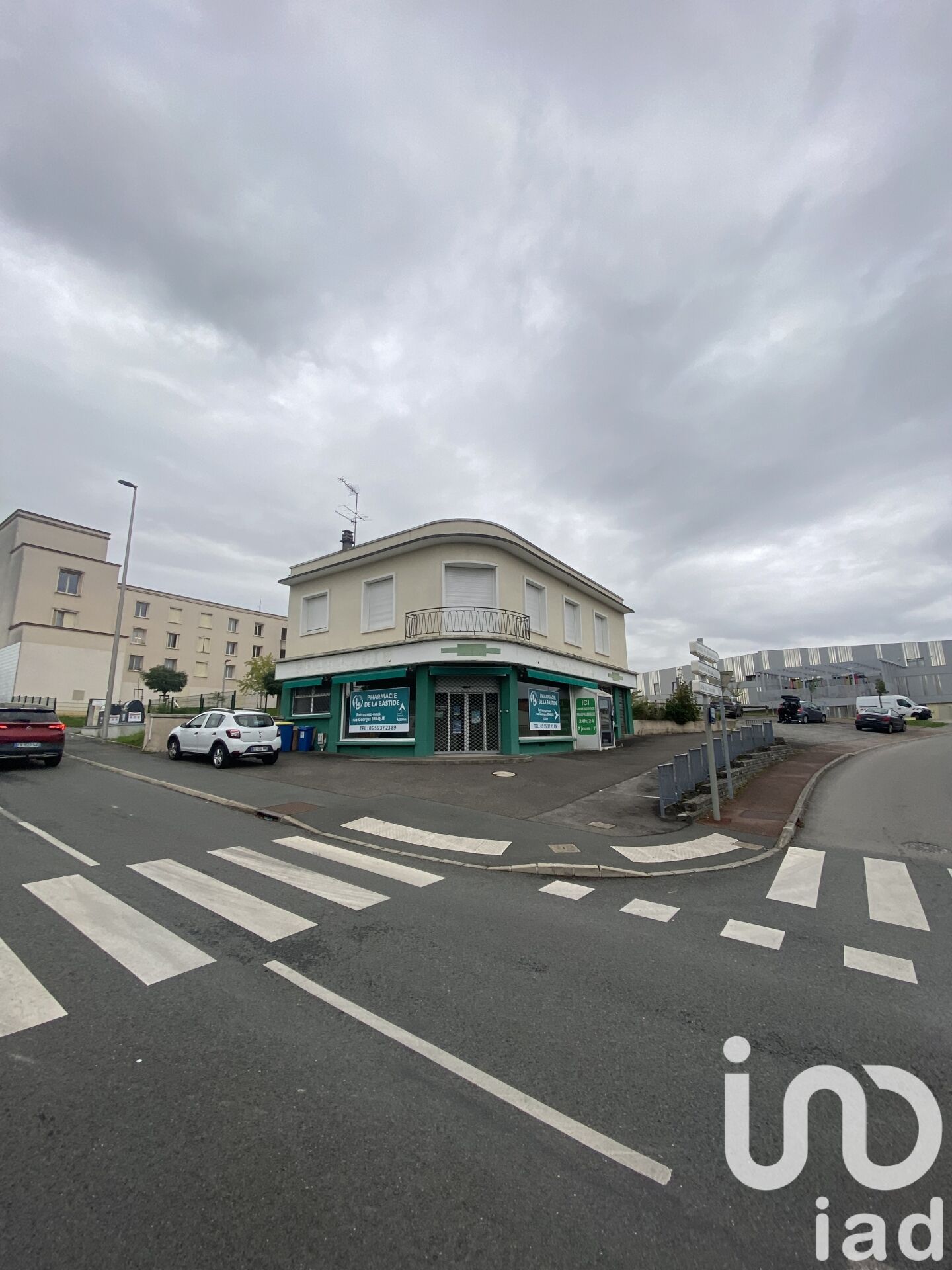 Limoges - 240m² - 1p.