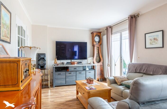 Vente maison 5 pièces 102 m² Juillac (19350) — photo 2