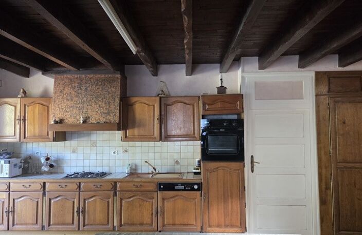 Maison en pierre de 7 pièces principales — photo 4