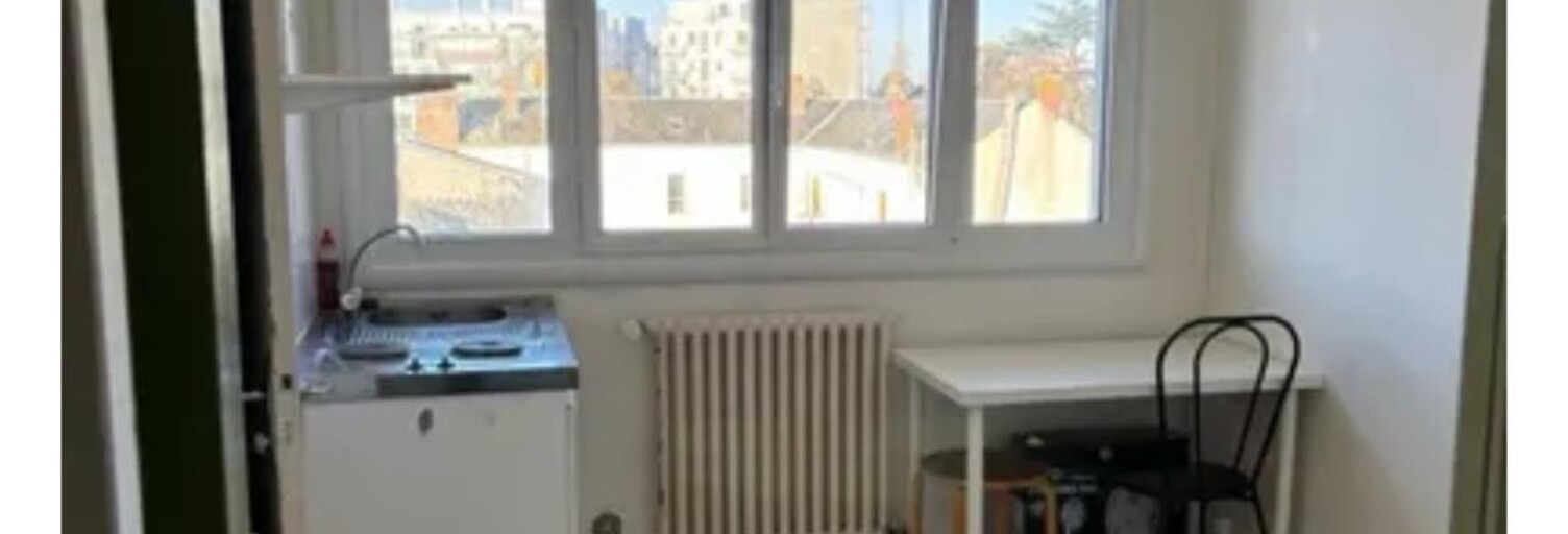 Appartement 1 Pièce 15 m² à vendre à La Roche-sur-Yon (85000)
