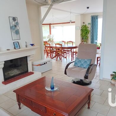 Maison 7 pièces 330000 €