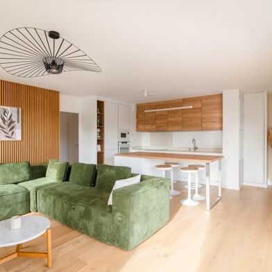 Appartement 4 pièces 399760 €