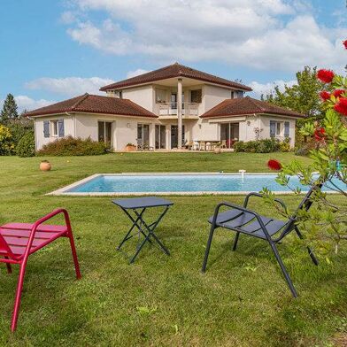 Maison 7 pièces 449000 €