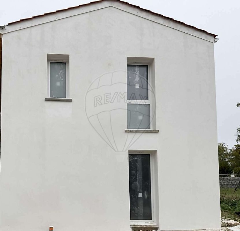Villa / Maison  T3 à vendre Breuillet 17920