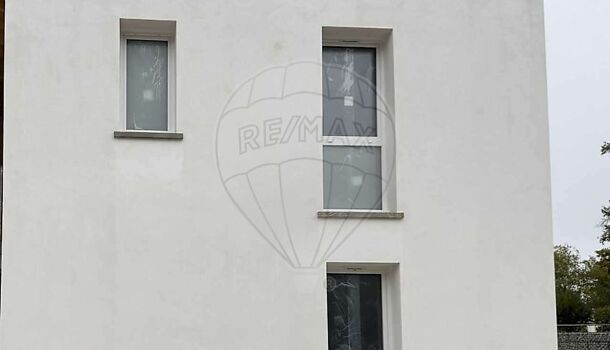 Villa / Maison 3 pièces  à vendre Breuillet 17920